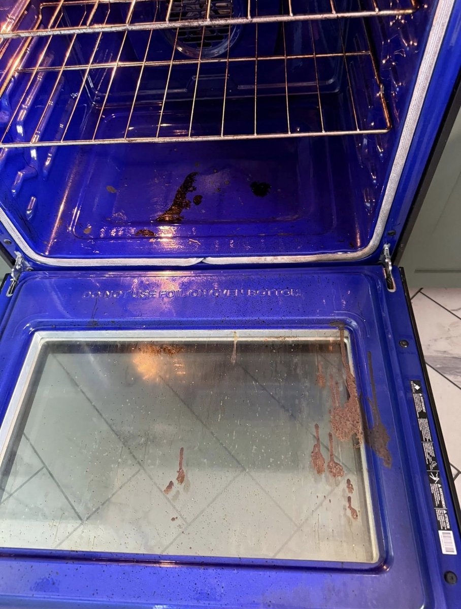 Oven before cleaning